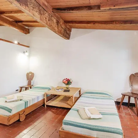 Holiday home Casa Lasetto Porcigatone